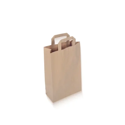 Braune Papiertragetasche 22x11x36 cm aus Kraftpapier mit Flachhenkel, ideal für den Einzelhandel und Take-away.